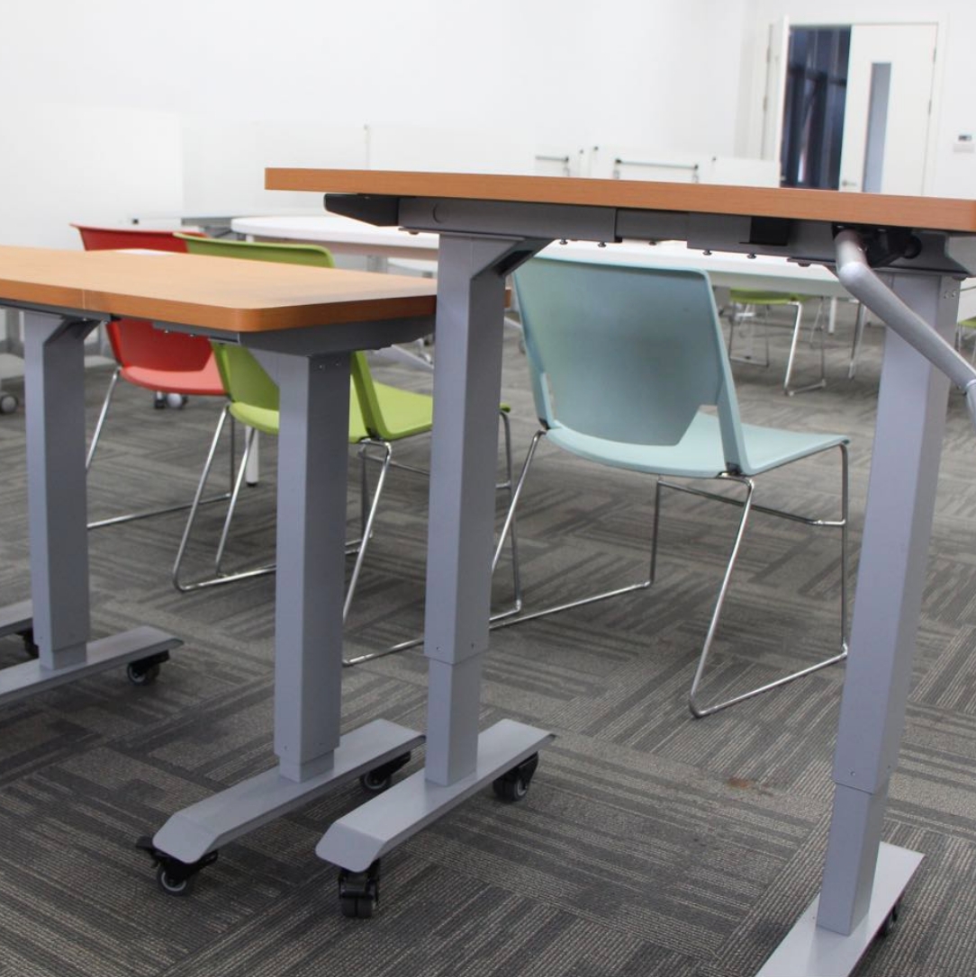 desk=adapted desk