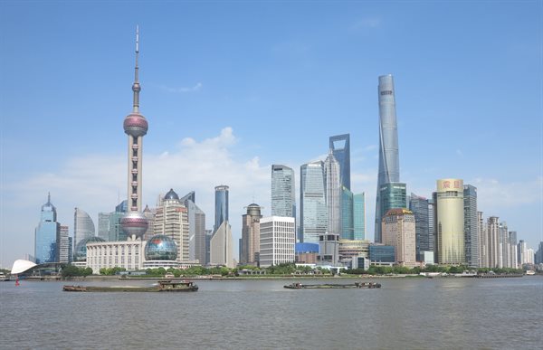 Shanghai_skyline_from_the_bund