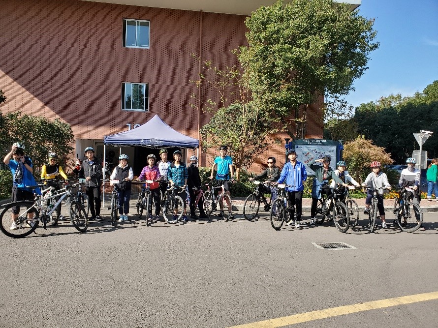 Low carbon cycling activity
