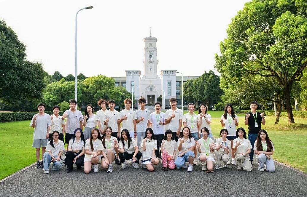 example image alt text