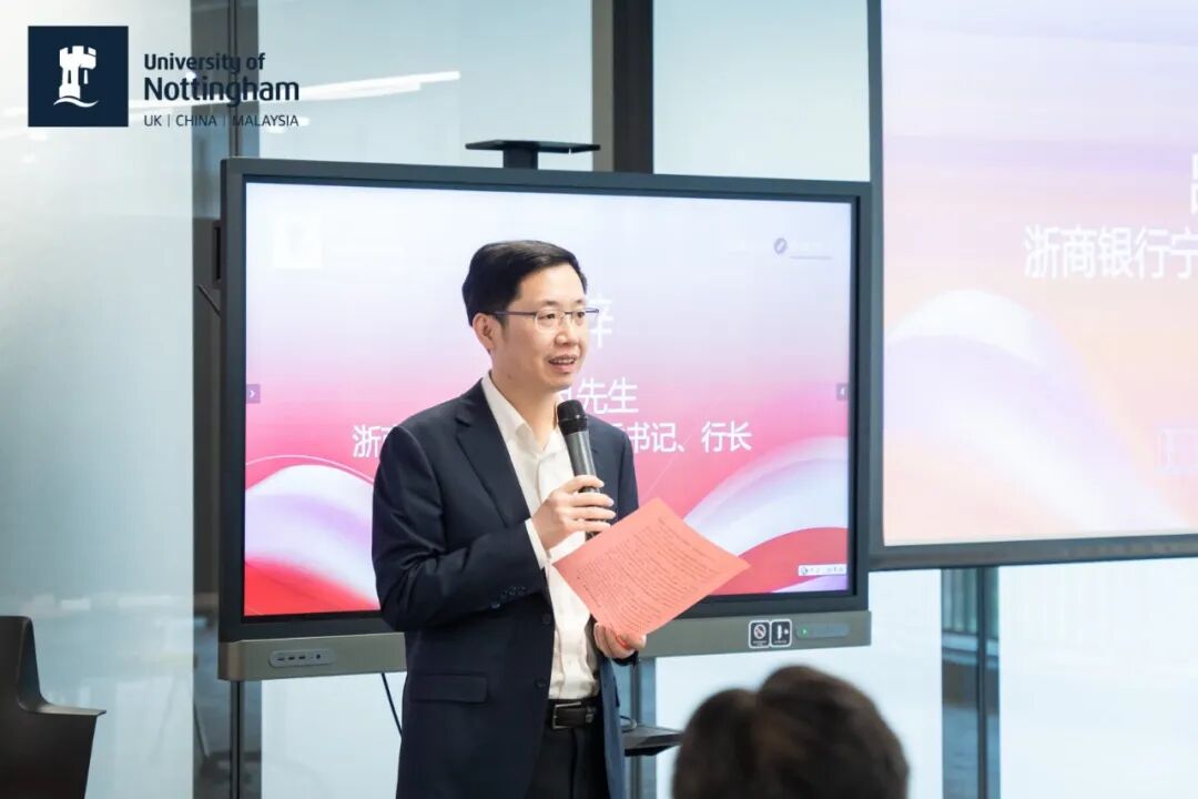 example image alt text