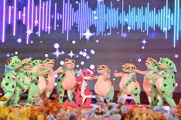 example image alt text