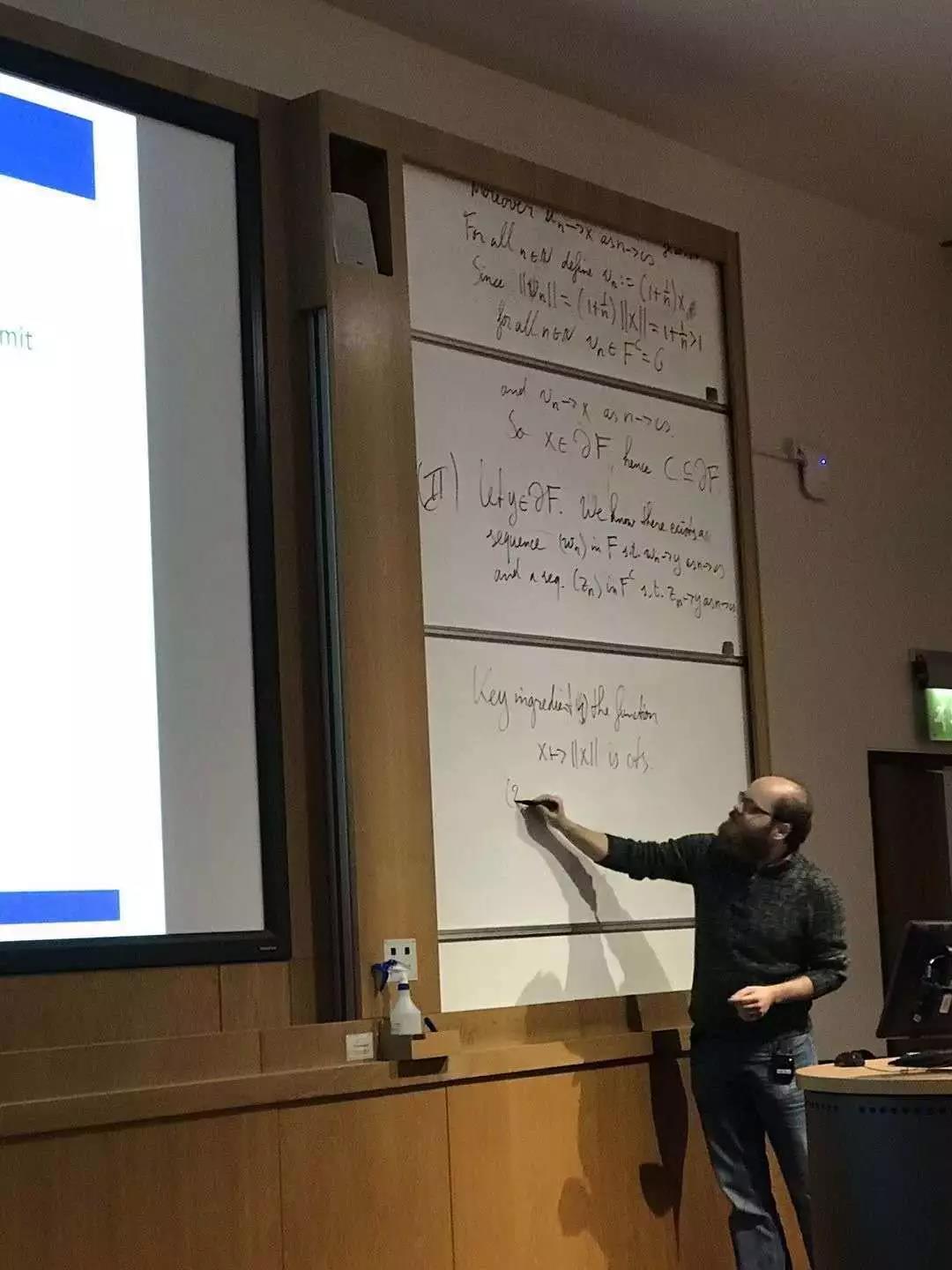 example image alt text