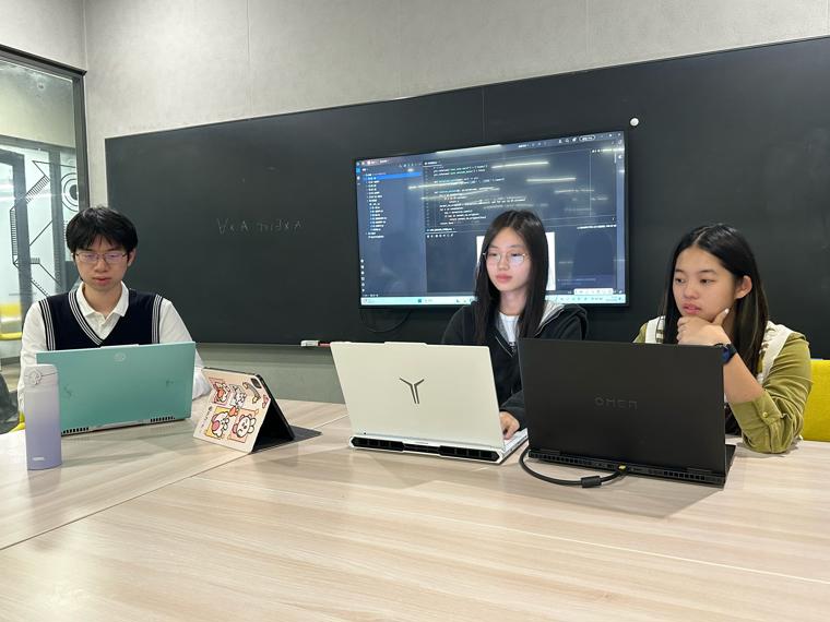 example image alt text