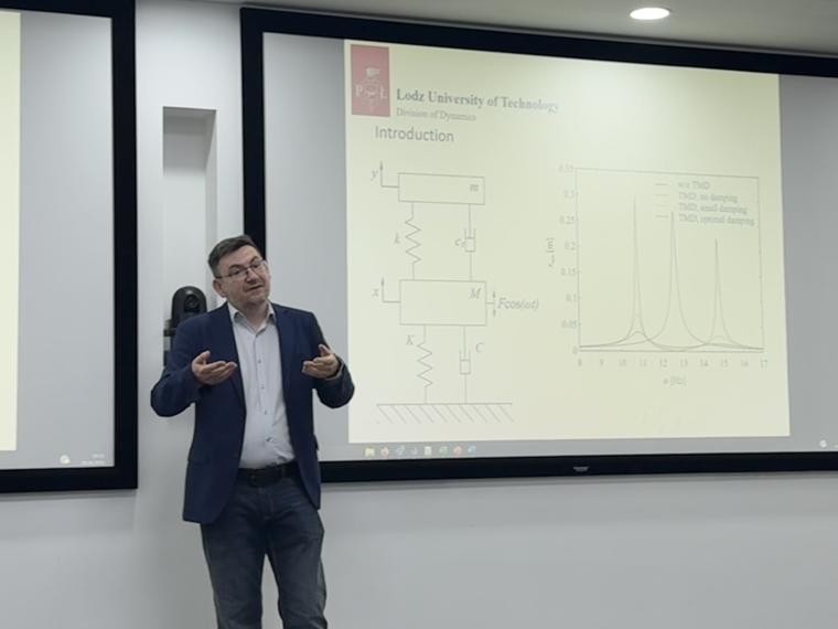 example image alt text