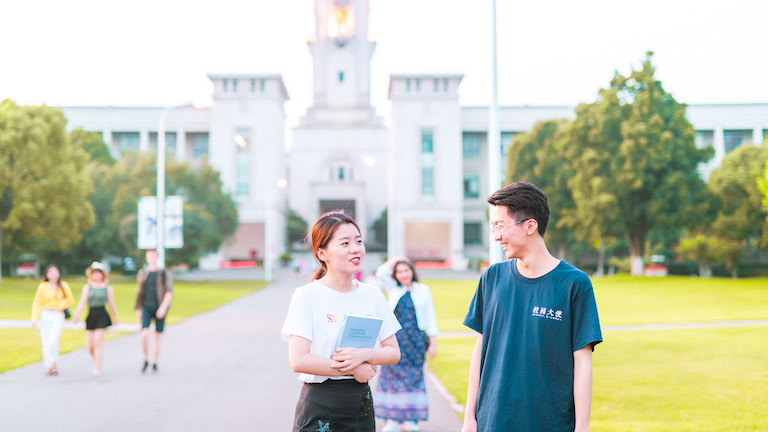 new-students-768x432