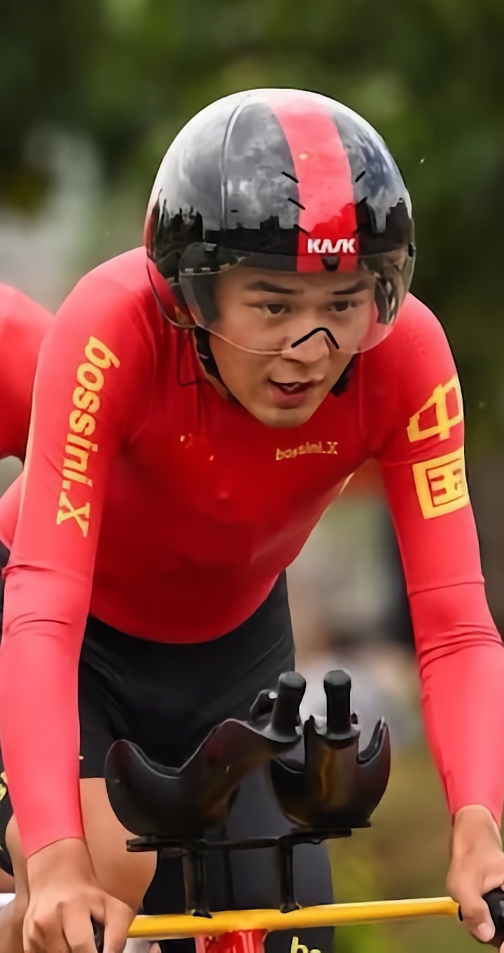 You-Li-makes-history-at-2025-UCI-Road-World-Championships-mobile-720x1360