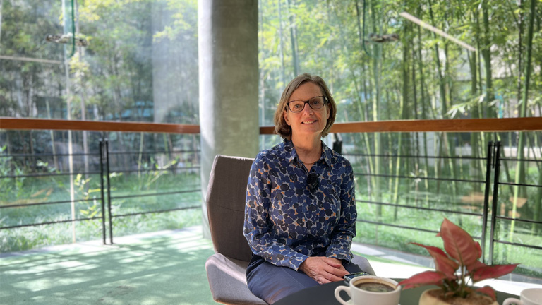 example image alt text