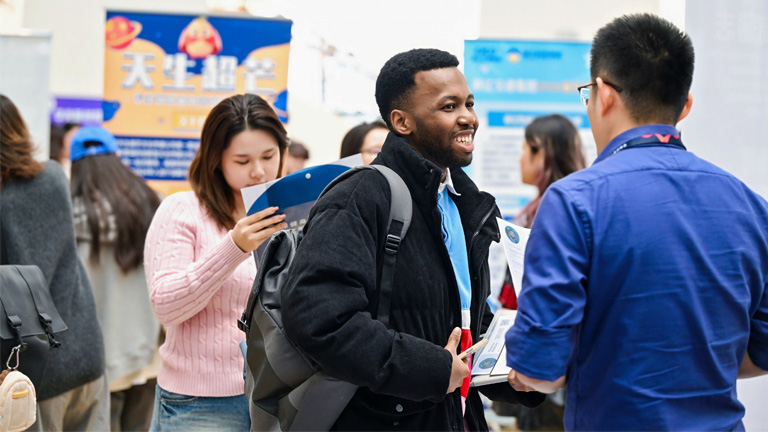 example image alt text