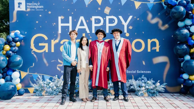 example image alt text