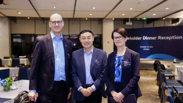 example image alt text