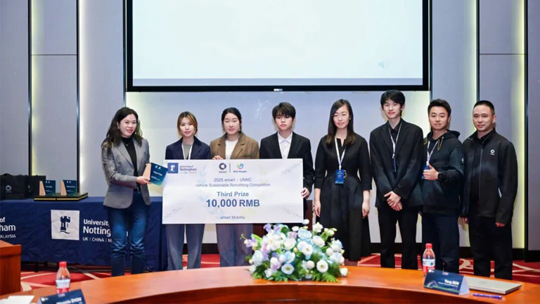 example image alt text