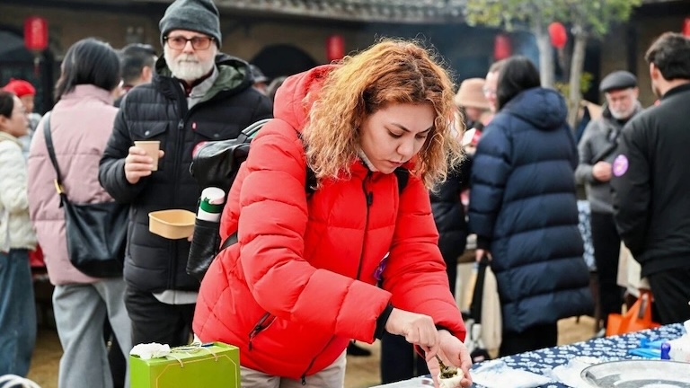 example image alt text