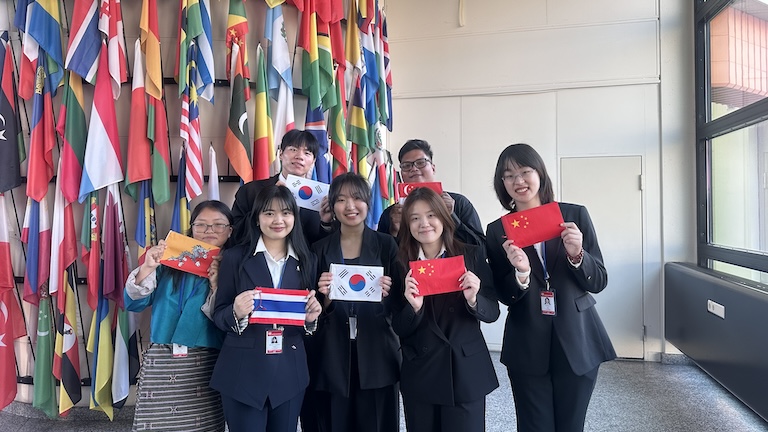 example image alt text