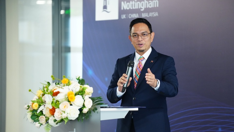 example image alt text