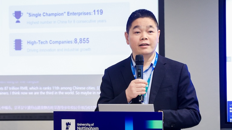 example image alt text