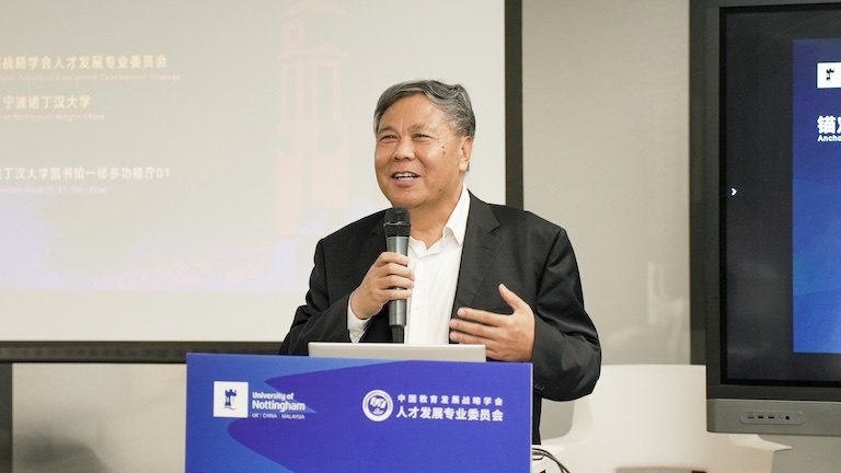 example image alt text