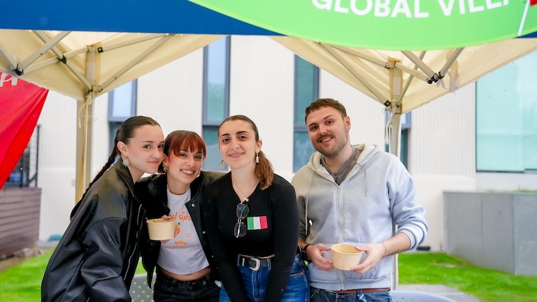 example image alt text