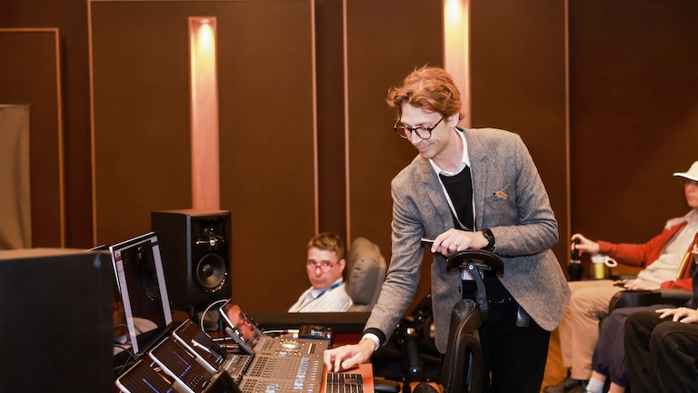 example image alt text