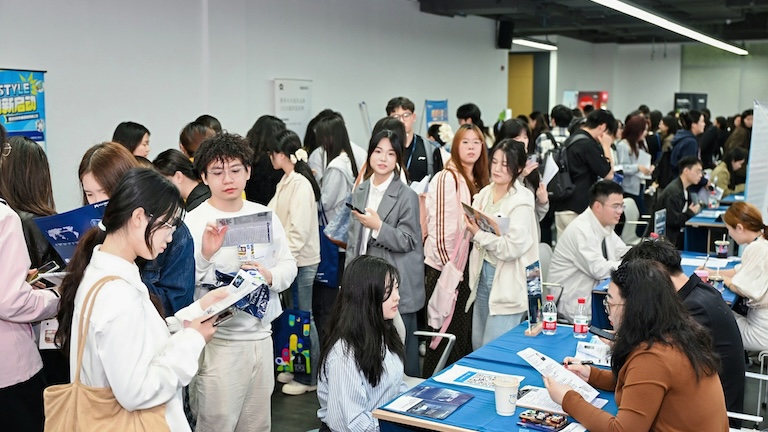 example image alt text