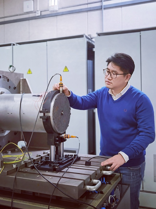 Research homepage tile image